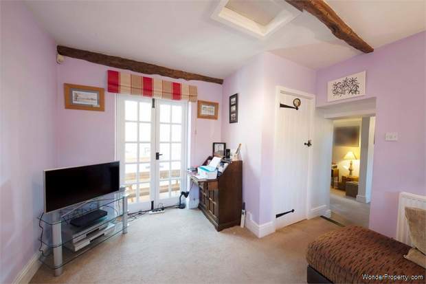 Additional Property Image 4 bedroom Cottage for sale in Market Harborough 8