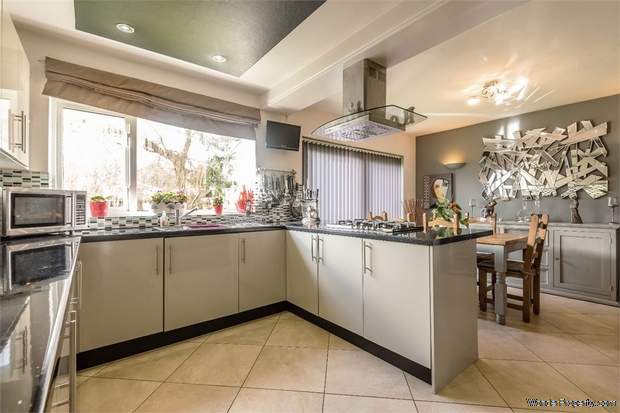 Additional Property Image 5 bedroom Detached for sale in Southampton 7