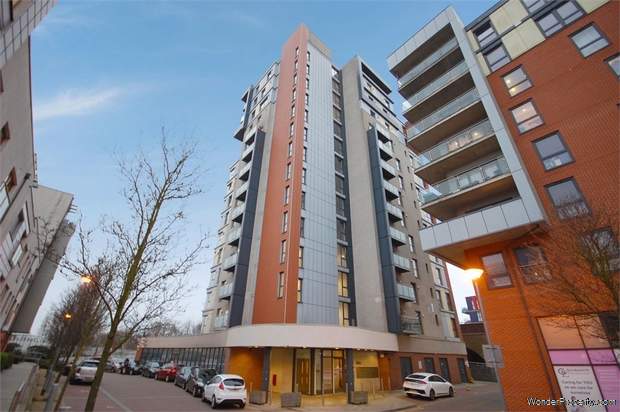 1 bedroom Flat for sale in Wembley