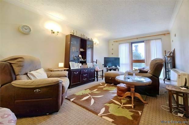 Additional Property Image 1 bedroom Flat for sale in Basingstoke 2