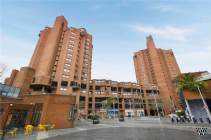 2 bedroom Flat for sale in London