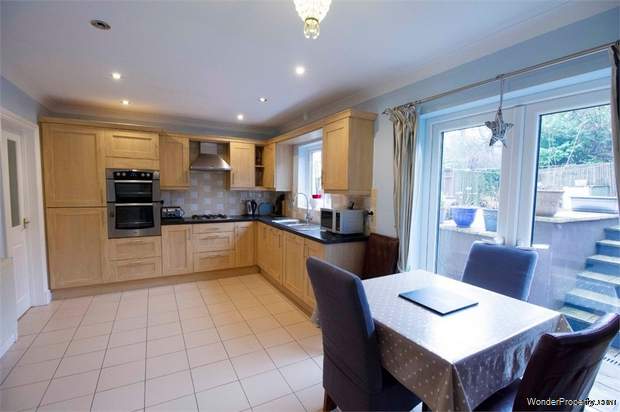 Additional Property Image 4 bedroom Detached for sale in Llandeilo 2