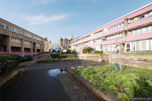 Additional Property Image 1 bedroom Flat for sale in London 10