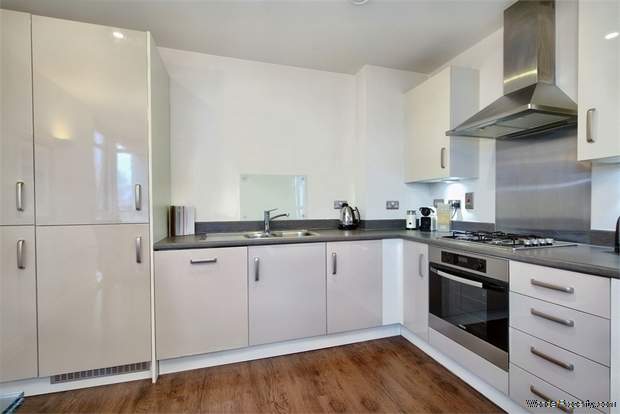 Additional Property Image 1 bedroom Flat for sale in Edgware 5