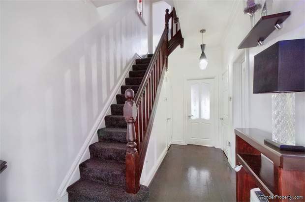 Additional Property Image 4 bedroom Semi Detached for sale in Manchester 10