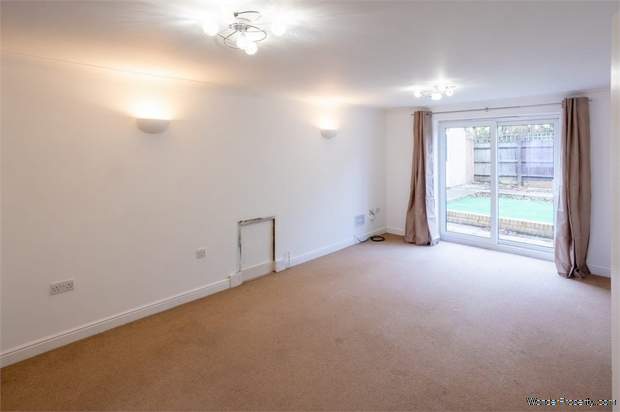 Additional Property Image 4 bedroom Detached for sale in Hoddesdon 3
