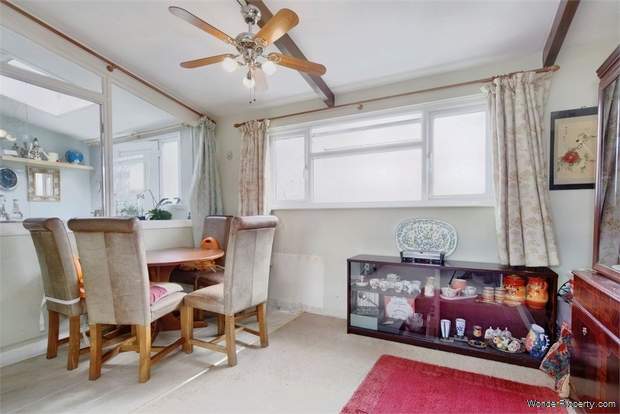 Additional Property Image 2 bedroom Flat for sale in Great Missenden 4