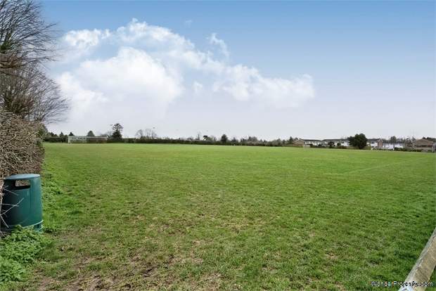 Additional Property Image 2 bedroom Flat for sale in Great Missenden 10
