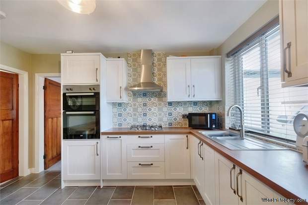 Additional Property Image 2 bedroom Semi Detached Bungalow for sale in Nuneaton 2
