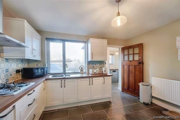 Additional Property Image 2 bedroom Semi Detached Bungalow for sale in Nuneaton 3