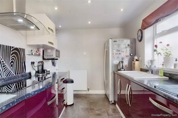 Additional Property Image 4 bedroom Semi Detached for sale in Batley 2
