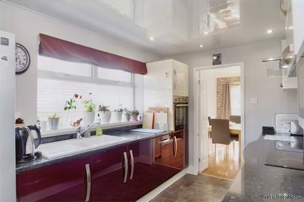 Additional Property Image 4 bedroom Semi Detached for sale in Batley 3
