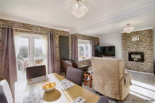 Additional Property Image 4 bedroom Semi Detached for sale in Batley 4
