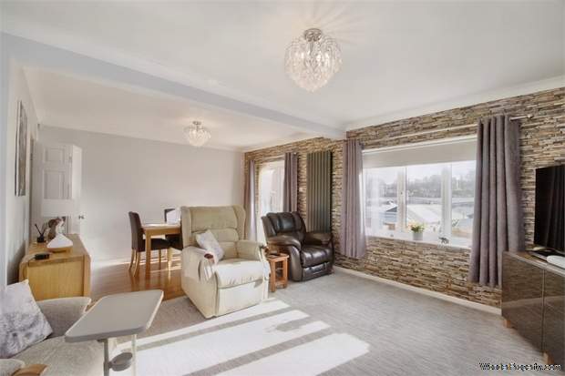 Additional Property Image 4 bedroom Semi Detached for sale in Batley 5