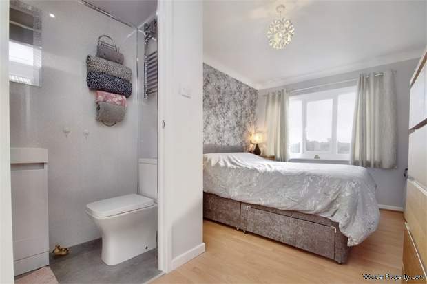 Additional Property Image 4 bedroom Semi Detached for sale in Batley 9