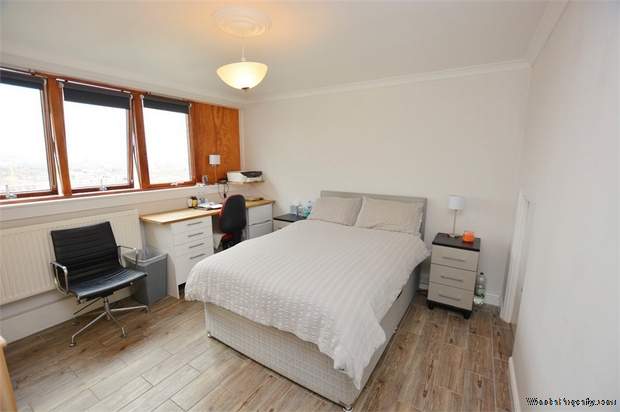 Additional Property Image 3 bedroom Flat for sale in London 8