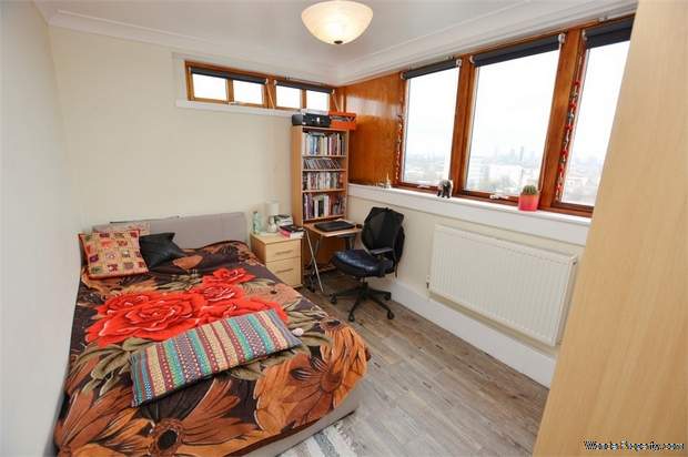 Additional Property Image 3 bedroom Flat for sale in London 10