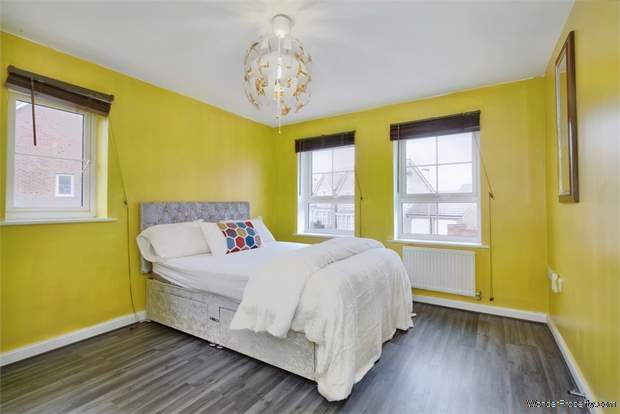 Additional Property Image 4 bedroom Semi Detached for sale in Hemel Hempstead 10