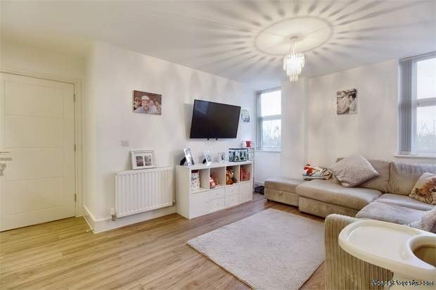 Additional Property Image 2 bedroom Flat for sale in Chelmsford 2