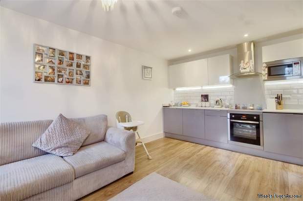 Additional Property Image 2 bedroom Flat for sale in Chelmsford 4