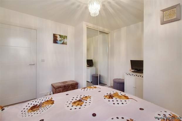 Additional Property Image 2 bedroom Flat for sale in Chelmsford 7