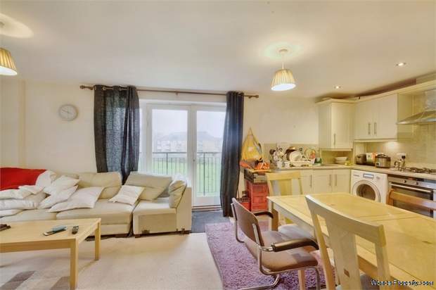 Additional Property Image 2 bedroom Flat for sale in Bishop's Stortford 3
