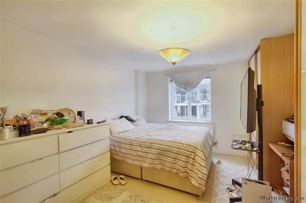 Additional Property Image 2 bedroom Flat for sale in Bishop's Stortford 5