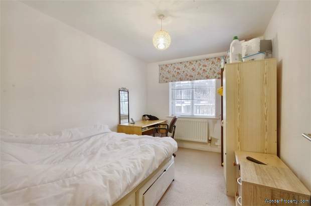 Additional Property Image 2 bedroom Flat for sale in Bishop's Stortford 8