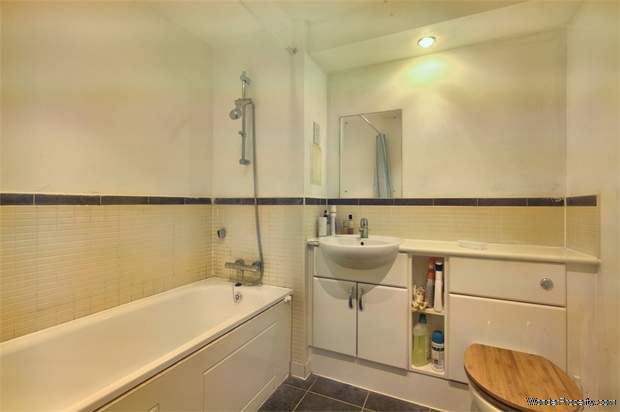 Additional Property Image 2 bedroom Flat for sale in Bishop's Stortford 10