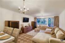 2 bedroom Flat for sale in Barnet