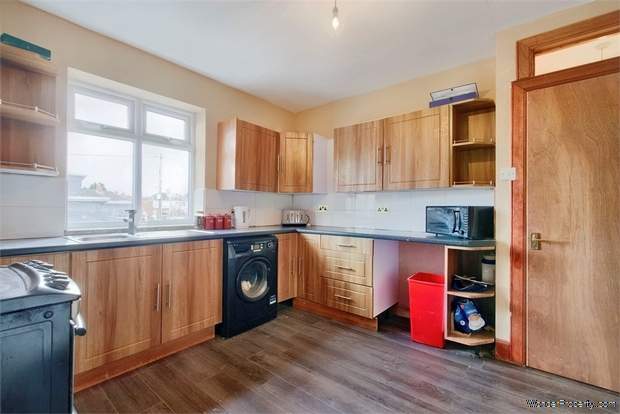 Additional Property Image 3 bedroom Flat for sale in Ferryhill 4