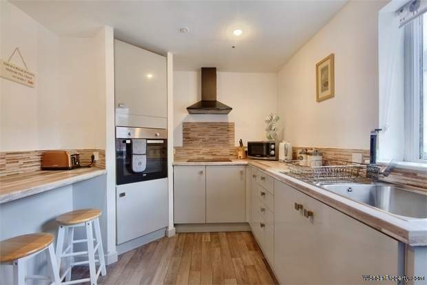 Additional Property Image 3 bedroom Detached for sale in Bangor 2