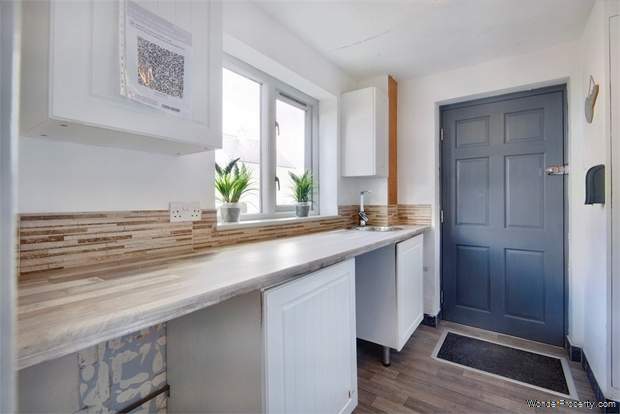 Additional Property Image 3 bedroom Detached for sale in Bangor 5
