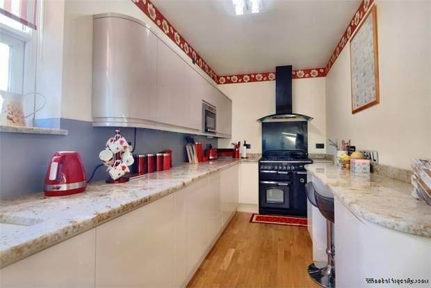 Additional Property Image 4 bedroom Flat for sale in Rhyl 6