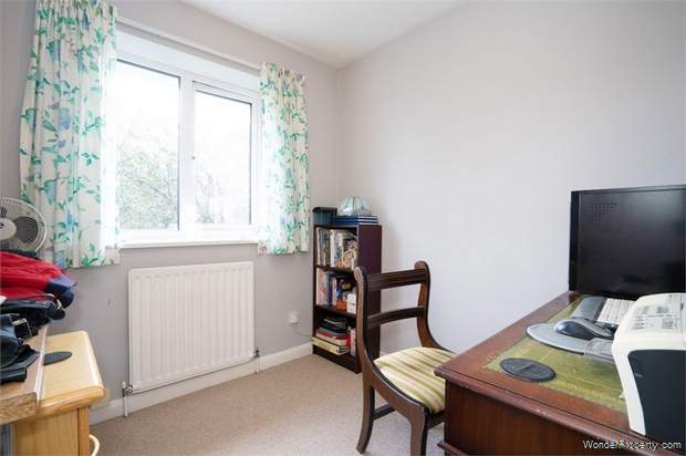 Additional Property Image 4 bedroom Detached for sale in Aylesbury 10