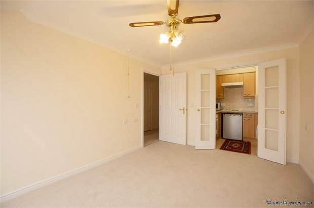 Additional Property Image 1 bedroom Flat for sale in Stafford 3