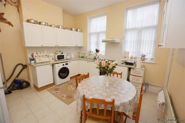 Additional Property Image 3 bedroom Maisonette for sale in London 4