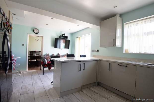 Additional Property Image 4 bedroom Semi Detached for sale in Leicester 7