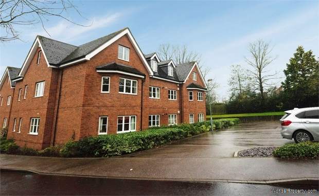 2 bedroom Flat for sale in Birmingham