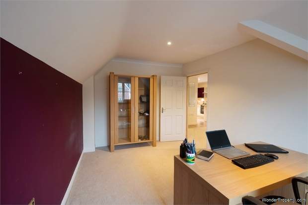 Additional Property Image 2 bedroom Flat for sale in Birmingham 10