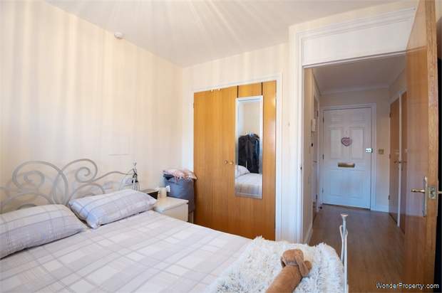 Additional Property Image 1 bedroom Flat for sale in Bournemouth 9