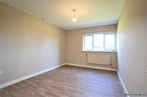 Additional Property Image 1 bedroom Flat for sale in Abbots Langley 2