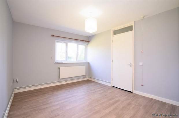 Additional Property Image 1 bedroom Flat for sale in Abbots Langley 4
