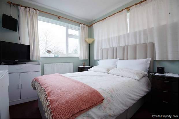 Additional Property Image 2 bedroom Flat for sale in Weston-Super-Mare 6