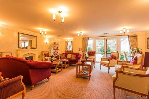 Additional Property Image 1 bedroom Flat for sale in Hindhead 8