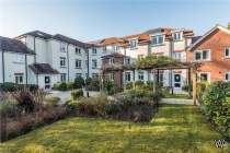 1 bedroom Flat for sale in Hindhead