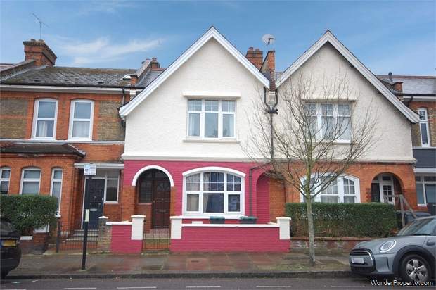 3 bedroom Terraced for sale in London