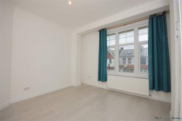 Additional Property Image 3 bedroom Terraced for sale in London 8