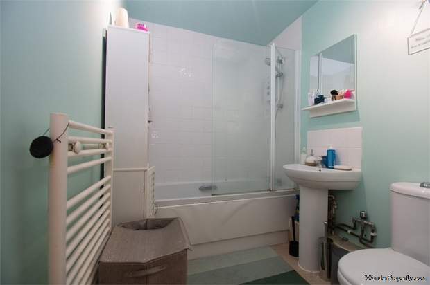 Additional Property Image 1 bedroom Flat for sale in Feltham 5