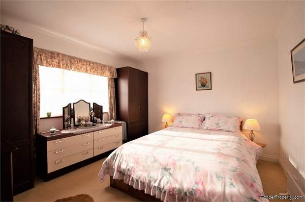 Additional Property Image 2 bedroom Detached Bungalow for sale in Bishop's Stortford 7